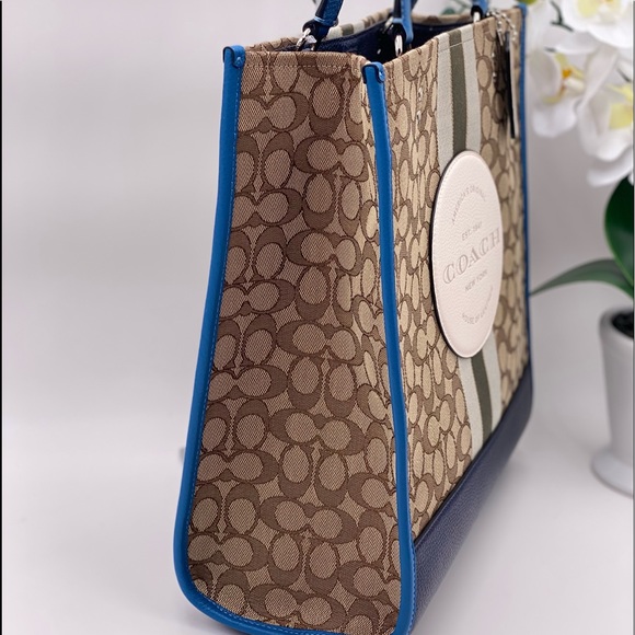 coach dempsey tote 30